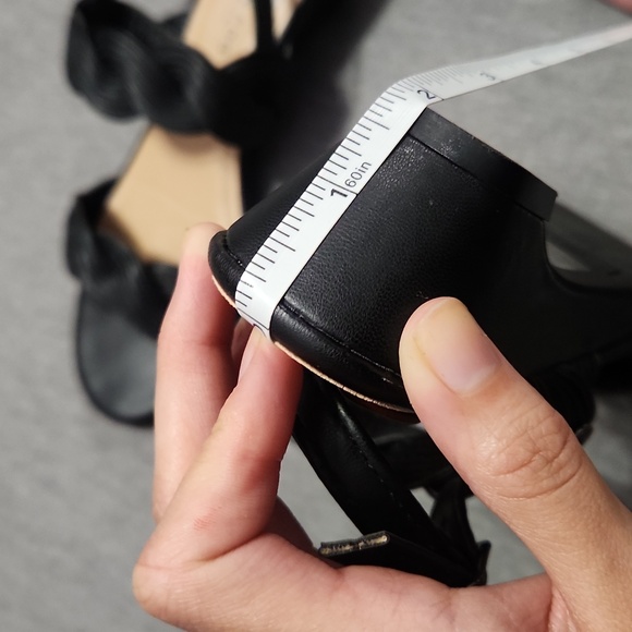 LONDON FOG Cally Vegan Faux Leather Black Kitten Heels Sandals Slippers Shoes - Picture 11 of 16